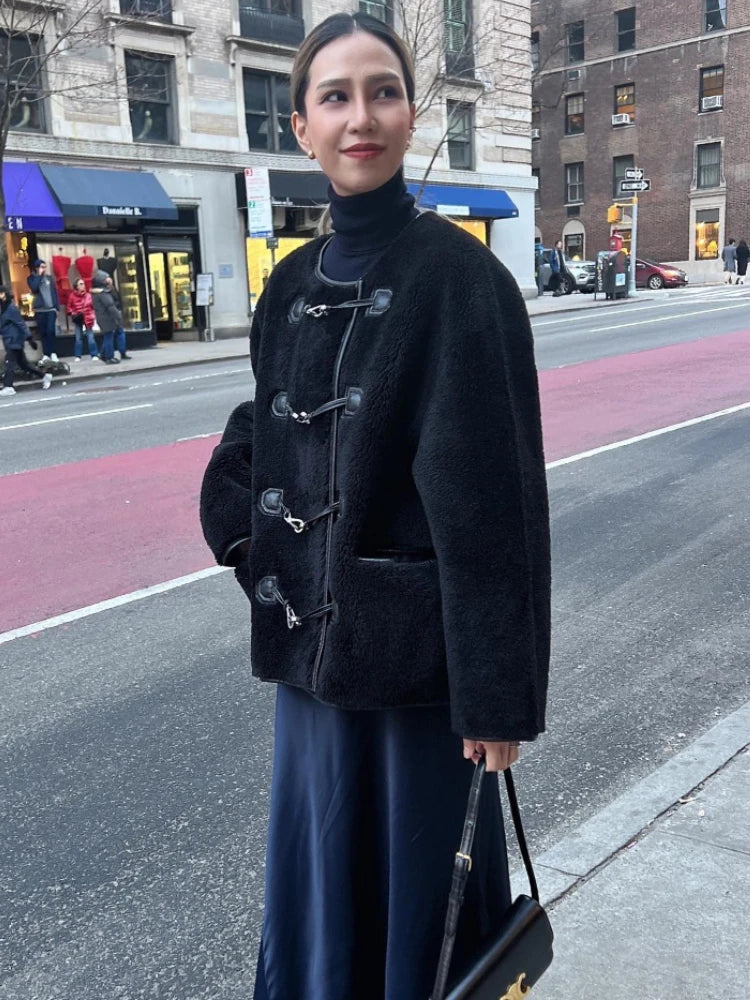 Amelie | Elegante Kunstfelljacke für Damen Winter