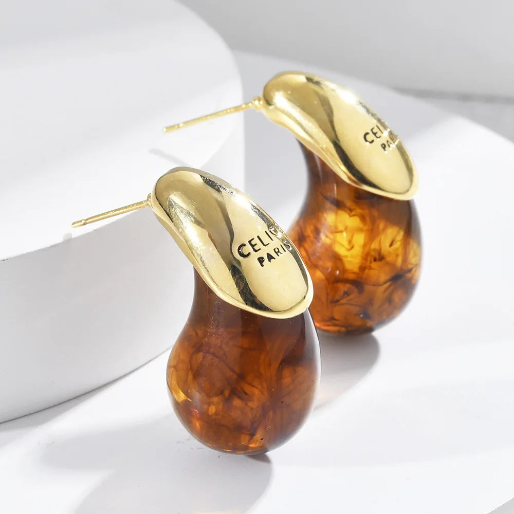 Amelie | Elegante Ohrringe Gold aus Harz für Damen
