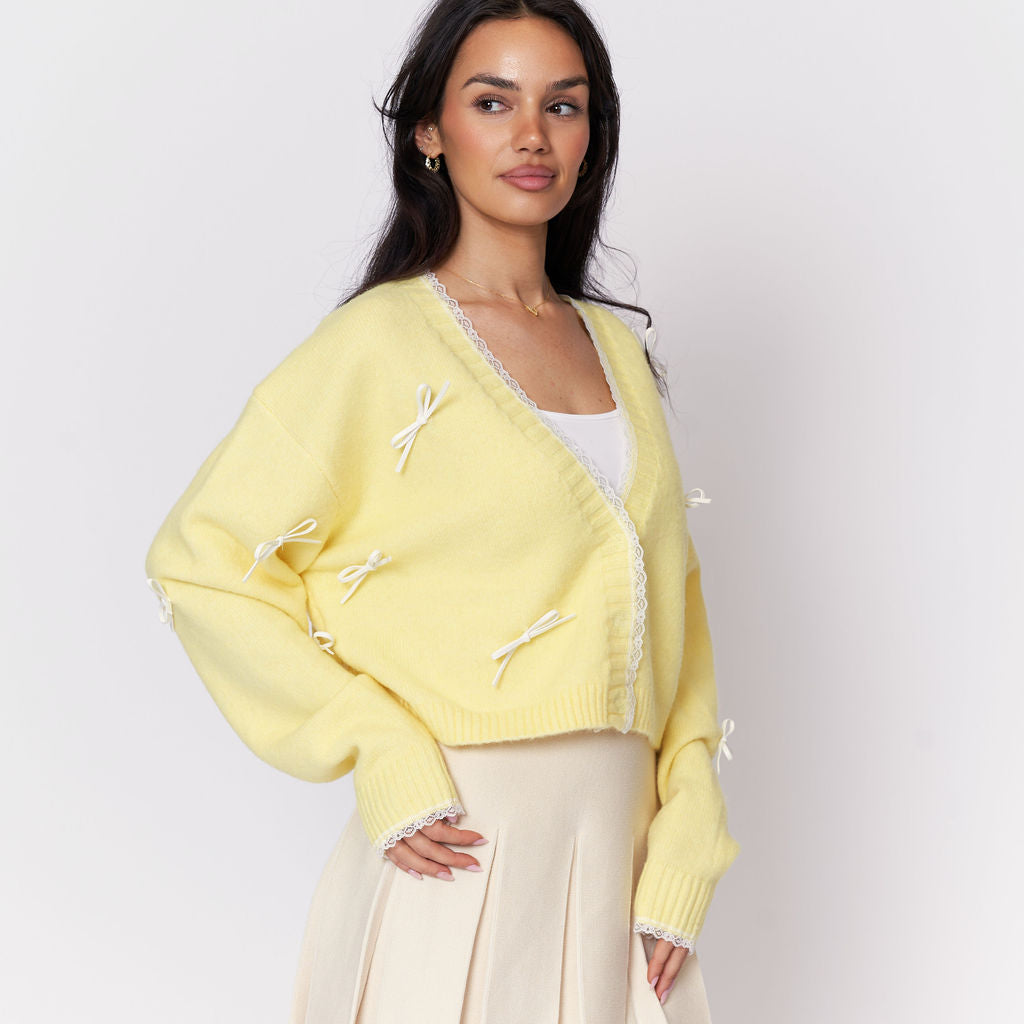 Amelie | Eleganter Strickcardigan für Damen mit Schleifen