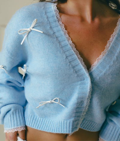 Amelie | Eleganter Strickcardigan für Damen mit Schleifen