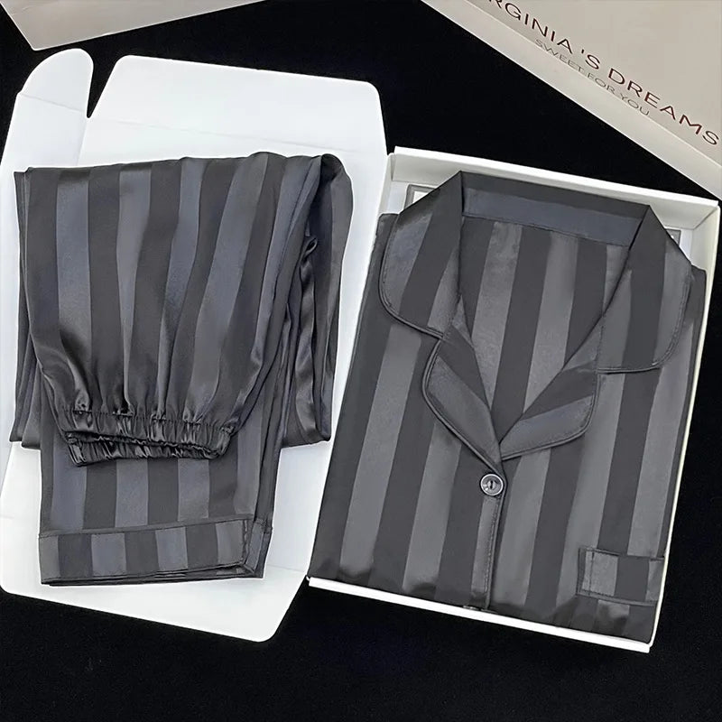 Amelie | Elegantes Satin-Pyjama für Damen langarm 3