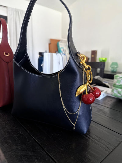 Amelie | Stilvolle Kunstlederhandtasche für Damen Schwarz