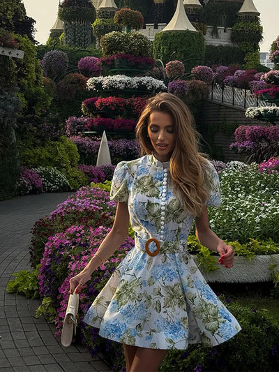 Mayla Geblümtes Sommerkleid mit Gürtel & Kurzarm