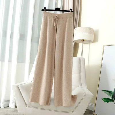 Clara | Bequeme Strickhose für Damen hochgeschnitten