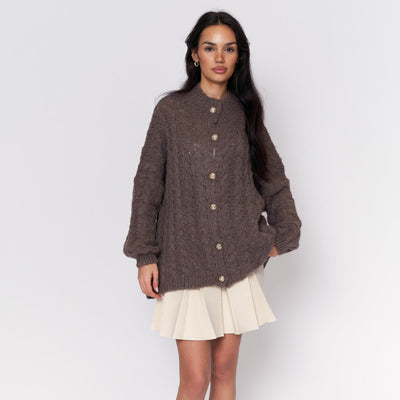 Clara | Elegante Strickjacke für Damen Oversize Zopfmuster