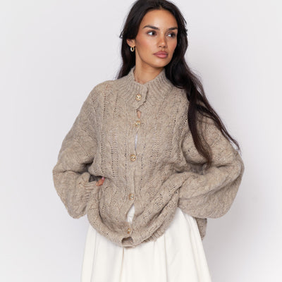 Clara | Elegante Strickjacke für Damen Oversize Zopfmuster