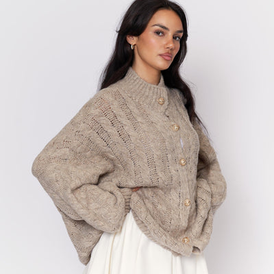 Clara | Elegante Strickjacke für Damen Oversize Zopfmuster