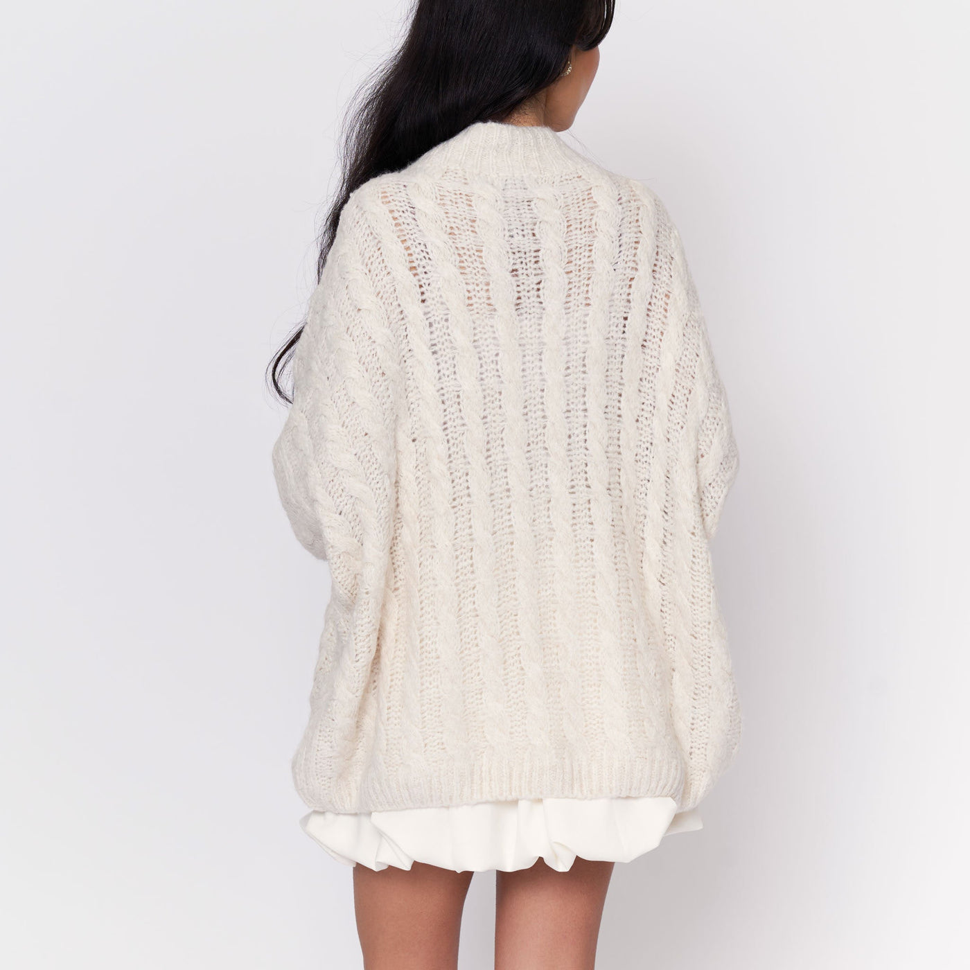 Clara | Elegante Strickjacke für Damen Oversize Zopfmuster
