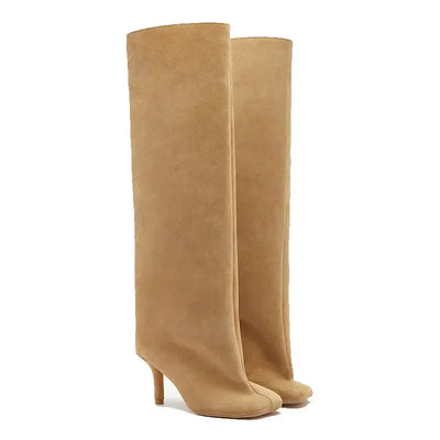 Clara | Elegante Wildlederstiefel für Damen weit geschnitten