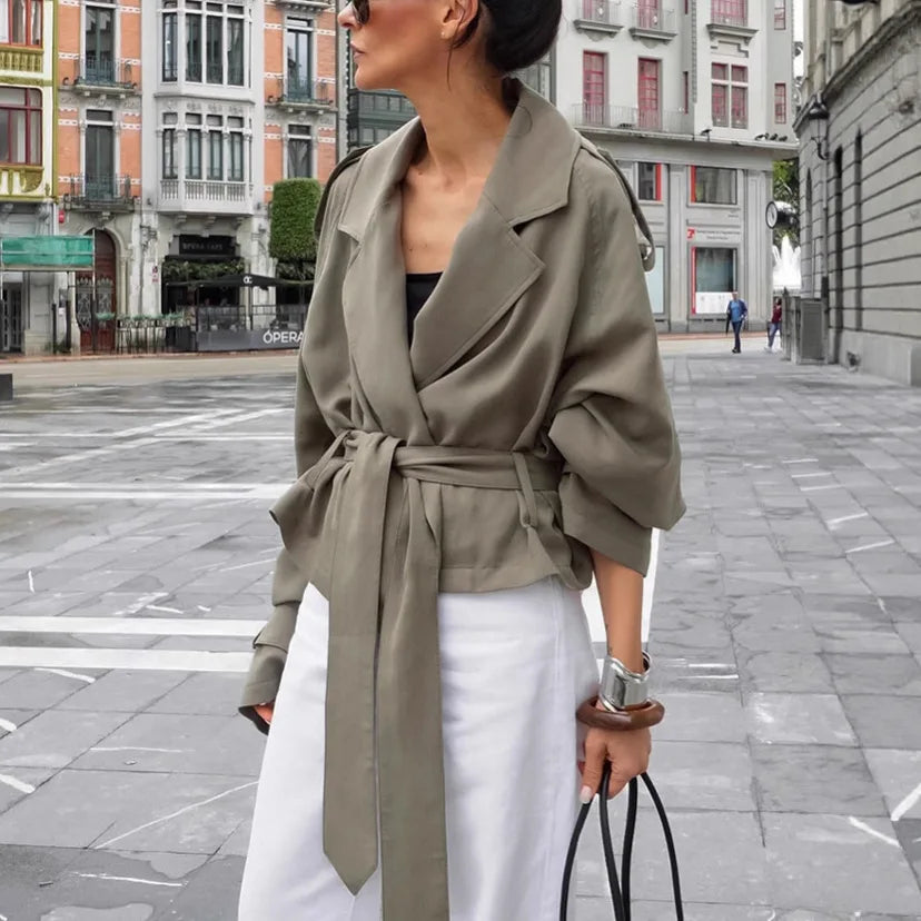 Clara | Eleganter Gürtelmantel für Damen Herbst kurz 1