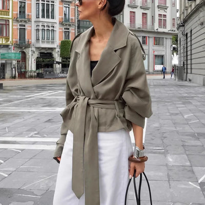 Clara | Eleganter Gürtelmantel für Damen Herbst kurz 1