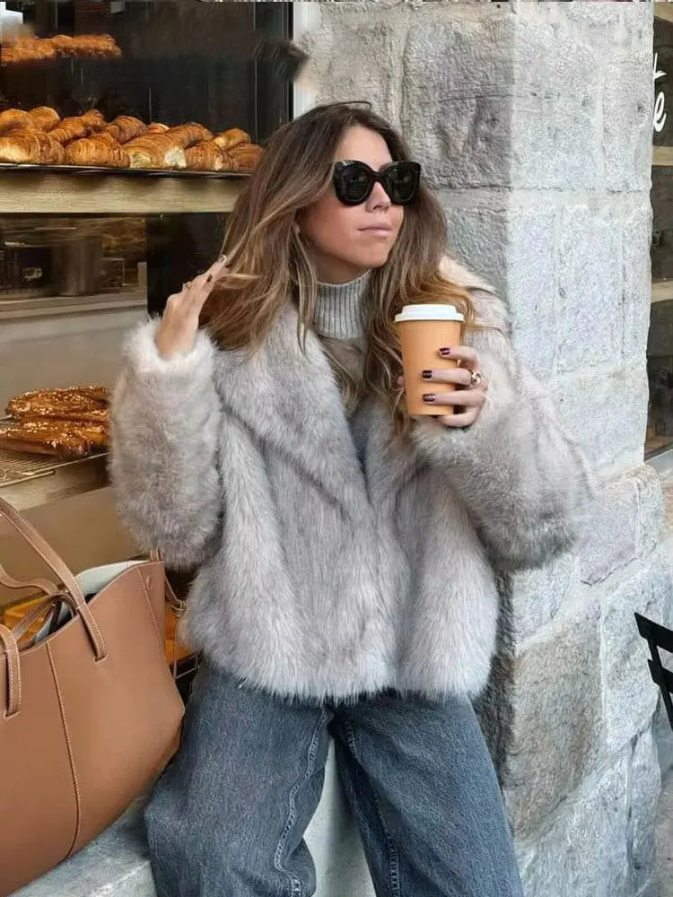 Clara | Eleganter Kunstpelzmantel für Damen Winter 0