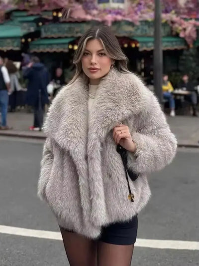 Clara | Eleganter Kunstpelzmantel für Damen Winter 4