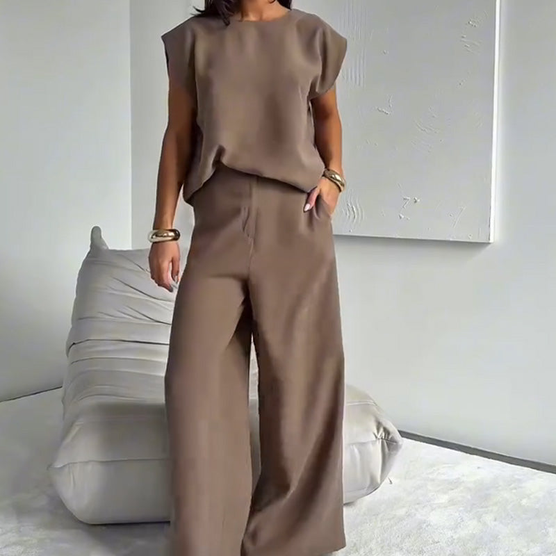 Clara | Elegantes Set aus T-Shirt und Hosen für Damen