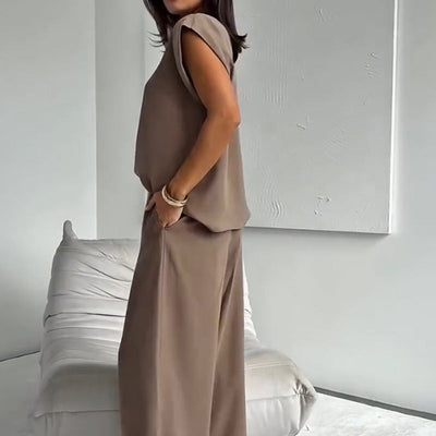 Clara | Elegantes Set aus T-Shirt und Hosen für Damen