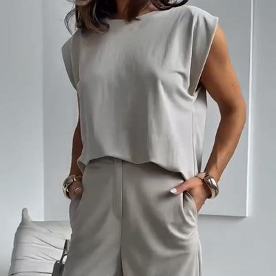 Clara | Elegantes Set aus T-Shirt und Hosen für Damen