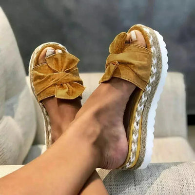 LENA – Sommer-Plateausandalen mit Schleife