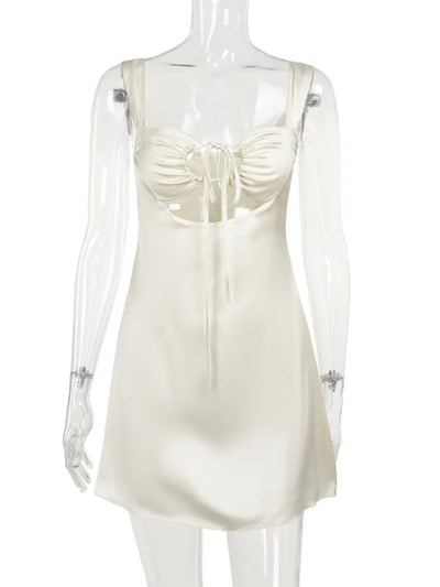 MILA | Satinkleid mit Cut-Out