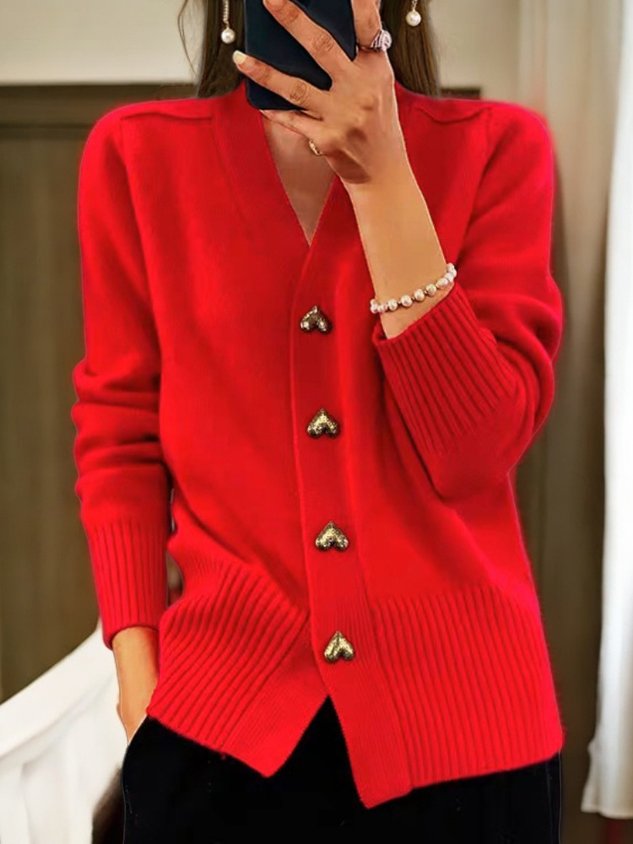 Elena | Elegante Strickjacke für Damen mit Herzknöpfen
