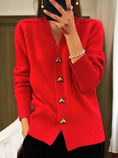Elena | Elegante Strickjacke für Damen mit Herzknöpfen