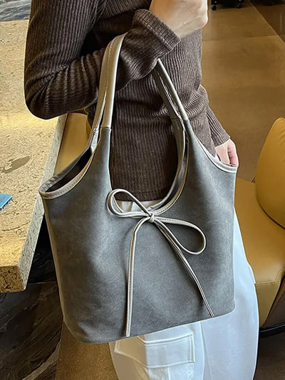 Florence | Elegante Hobo Tasche für Damen Wildlederoptik