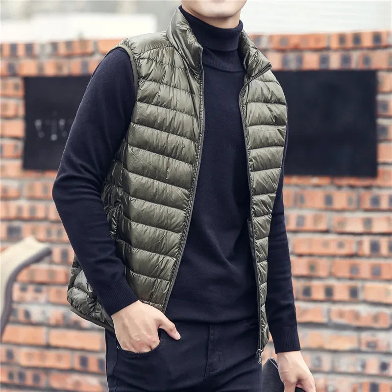 Leon | Ultraleichte Daunenweste für Herren Winter