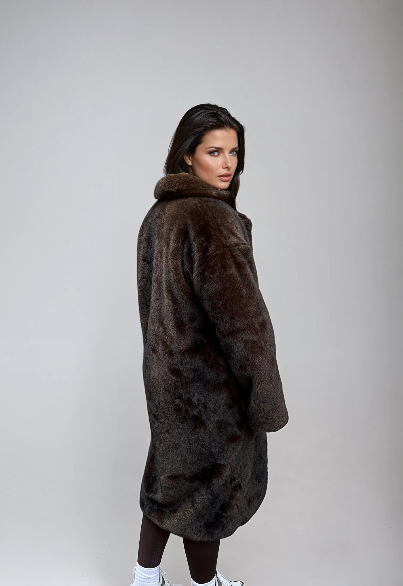 Lucy | Stilvolle Kunstfell-Jacke für Damen lang 2