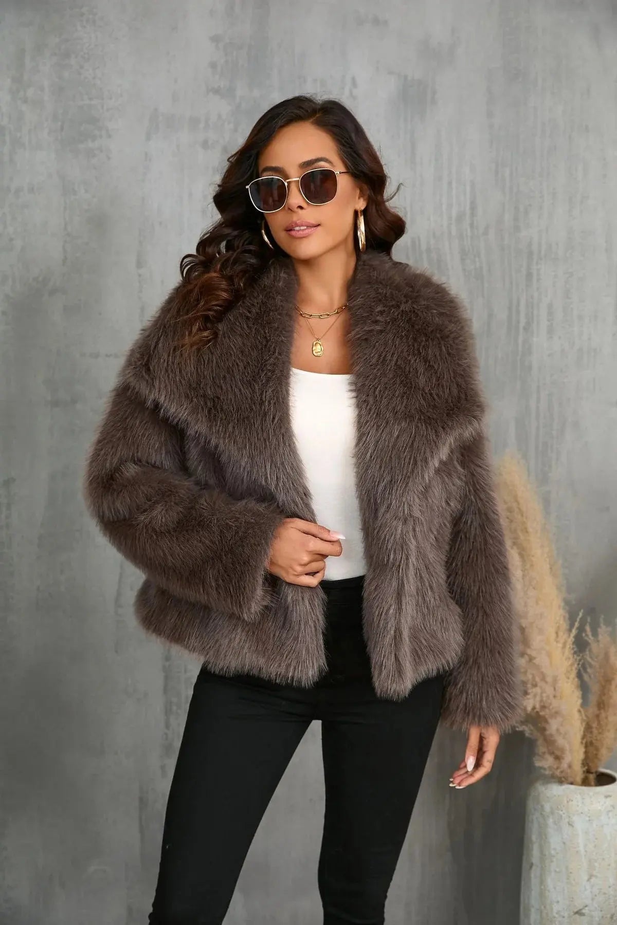 Macy | Flauschige Kunstfell-Jacke für Damen elegant 3
