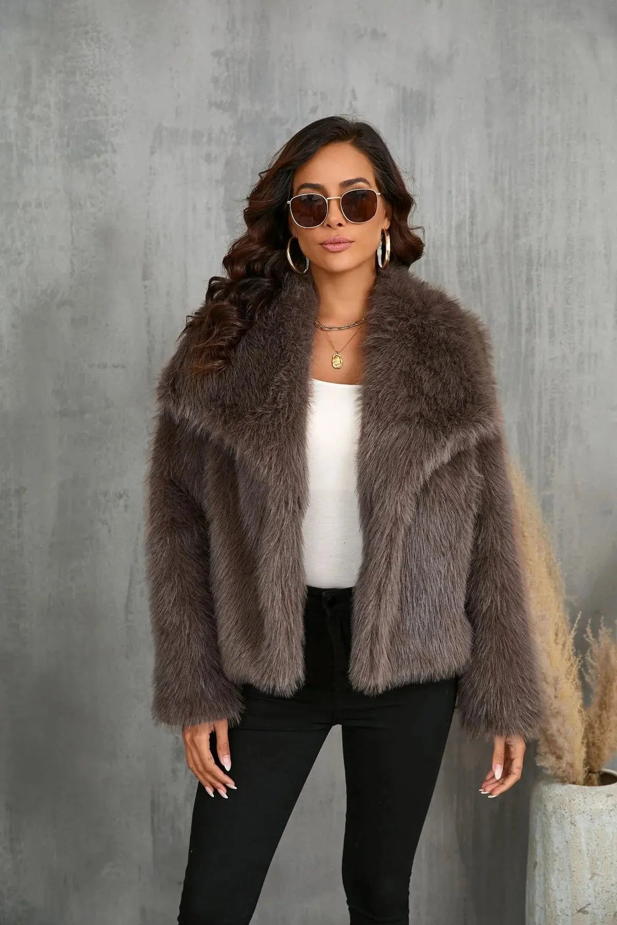Macy | Flauschige Kunstfell-Jacke für Damen elegant 5