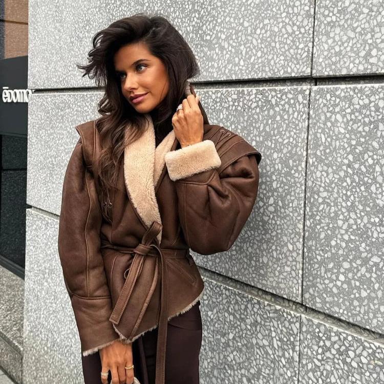 Paloma | Elegante Kunstlederjacke für Damen mit Teddy-Futter 3