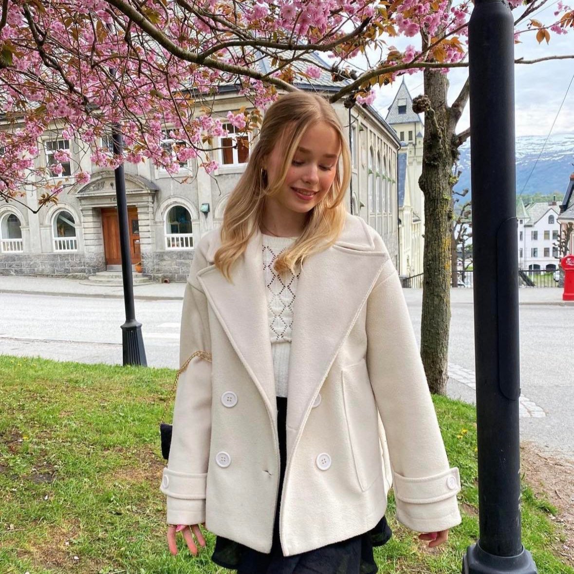 Saphira | Eleganter Kurzblazer für Damen Herbst