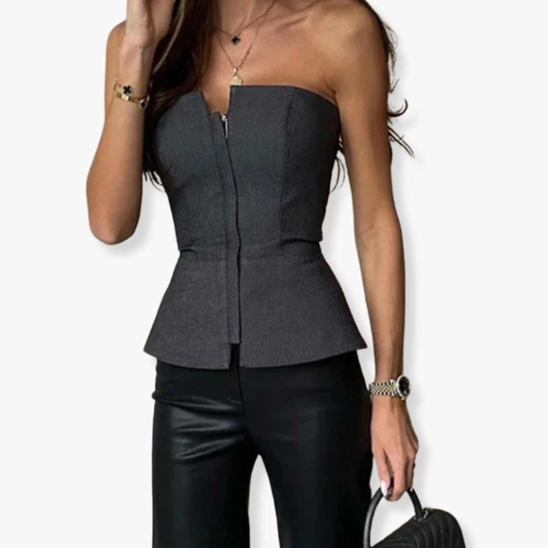 ORA – Sculpting Top mit Herzausschnitt