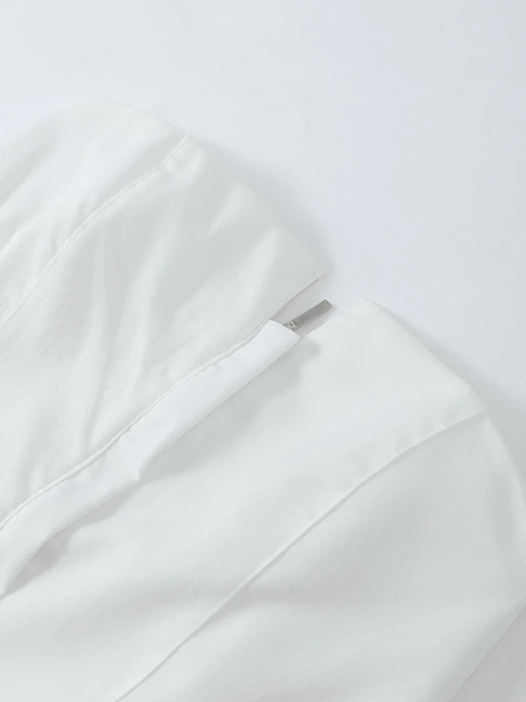 ORA – Sculpting Top mit Herzausschnitt