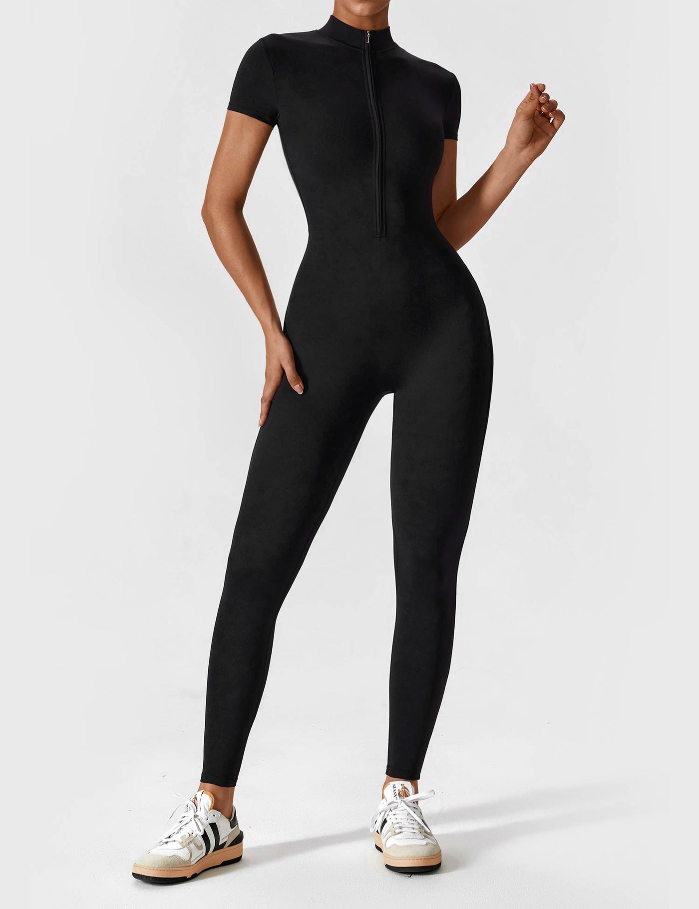 Wanda | Sportlicher Ganzkörperanzug für Damen elastisch