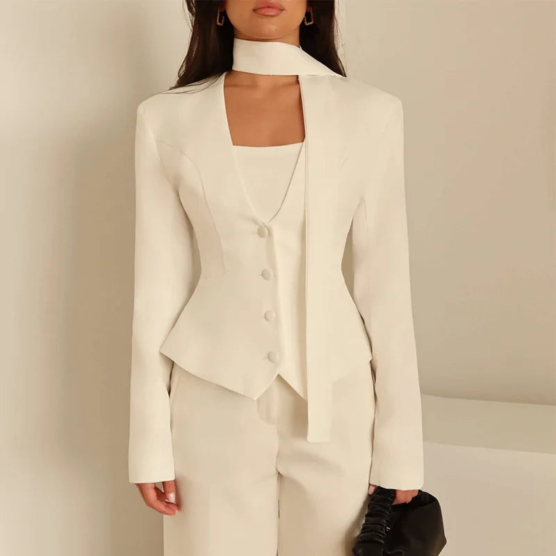 Zmeenna | Eleganter Blazer für Damen mit Schal